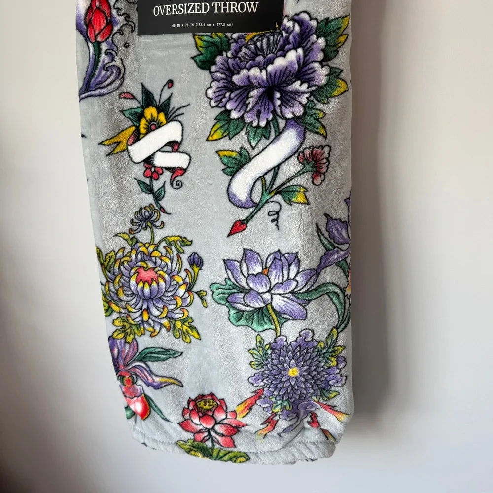 New Ed Hardy Grey Throw Blanket 60x70 Floral Flower Roses Purple Gothic Y2K Red
